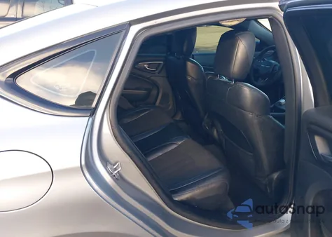 2015 Chrysler 200 S z USA, uszkodzony, nr VIN 1C3CCCBB2FN619347